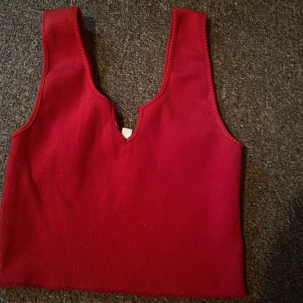 Thick fabric ribbed crop top